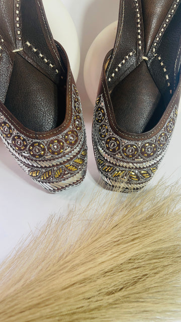Brown Mukaish Work Juttis
