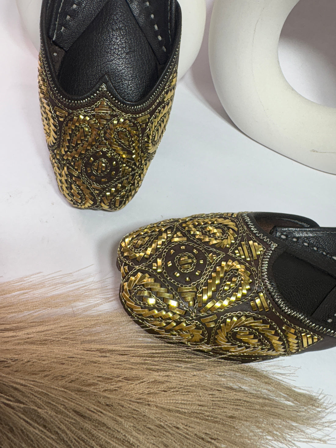 Mehreen ~ Luxe Gold Mukaish